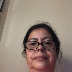 Meet your Posher, Evelyn